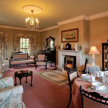 Pinewood Lodge Guest House Omagh Esterno foto